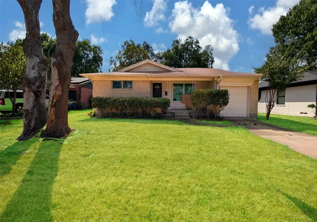 Photo 1 of Single family home for sale at 3121 Old Orchard Rd, Garland, TX 75041 | MLS# 21387012 | Listing updated on 2026-09-28