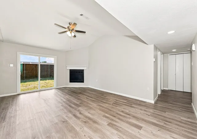 Photo 3 of Single family home for sale at 6213 Pine St, Rowlett, TX 75089 | MLS# 21383041 | Listing updated on 2026-10-02