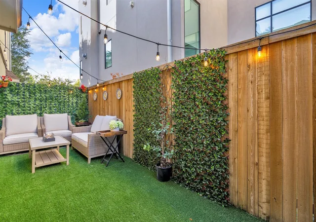 Photo 4 of Sale Pending at 4242 Travis St #102, Dallas, TX 75205 | MLS# 21366403 | Listing updated on 2026-10-07