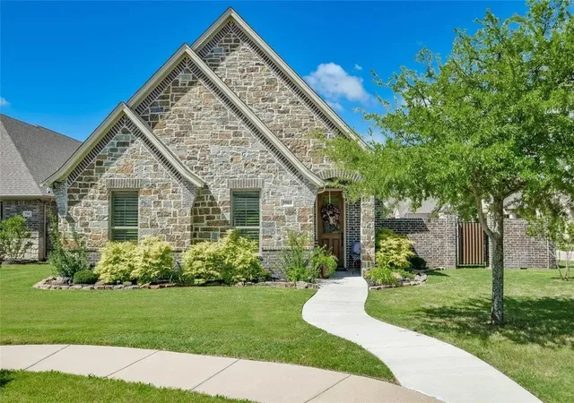 Photo 1 of Single family home for sale at 3503 Fountain Way, Granbury, TX 76049 | MLS# 21368280 | Listing updated on 2026-09-29