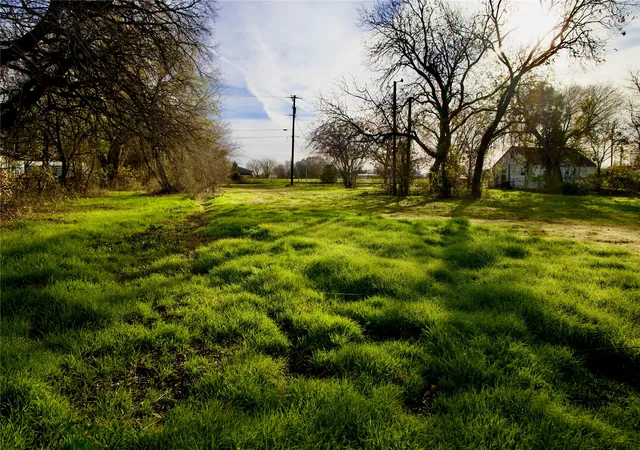 Photo 2 of Land for sale at 111 N Stadium Dr, Alvord, TX 76225 | MLS# 21387312 | Listing updated on 2026-09-16