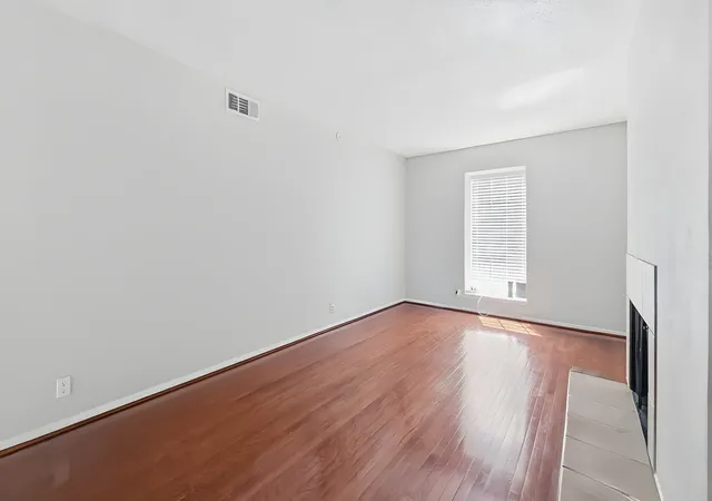 Photo 3 of Condo for sale at 5232 Fleetwood Oaks Ave #216, Dallas, TX 75235 | MLS# 21387216 | Listing updated on 2026-09-24