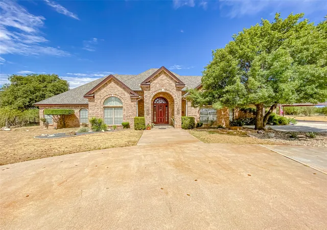 Photo 1 of Single family home for sale at 549 Country Pl S, Abilene, TX 79606 | MLS# 21387226 | Listing updated on 2026-09-19