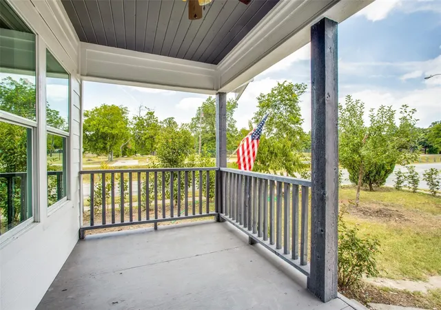 Photo 3 of Single family home for sale at 403 Parkview Ave, Dallas, TX 75223 | MLS# 21387133 | Listing updated on 2026-10-06