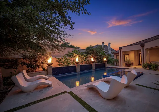 Photo 2 of Mansion for sale at 220 La Jolla Cvs, Fort Worth, TX 76114 | MLS# 21387002 | Listing updated on 2026-10-09