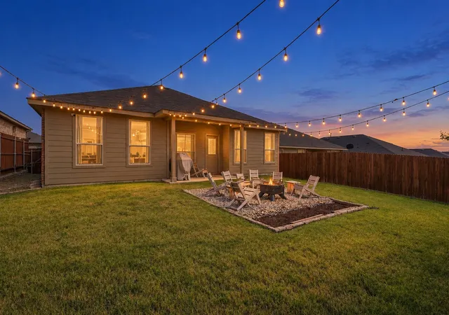Photo 2 of Single family home for sale at 9733 New Bern Dr, Fort Worth, TX 76108 | MLS# 21386856 | Listing updated on 2026-09-30