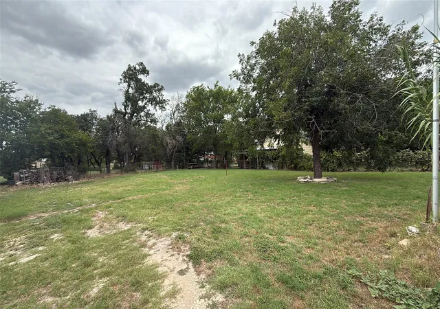 Photo 13 of Single family home for sale at 377 Tom Sawyer St, Evant, TX 76525 | MLS# 21387394 | Listing updated on 2026-09-16
