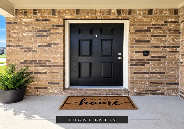 Photo 1 of Single family home for sale at 110 Arango Way, Fort Worth, TX 76140 | MLS# 21386645 | Listing updated on 2026-10-05