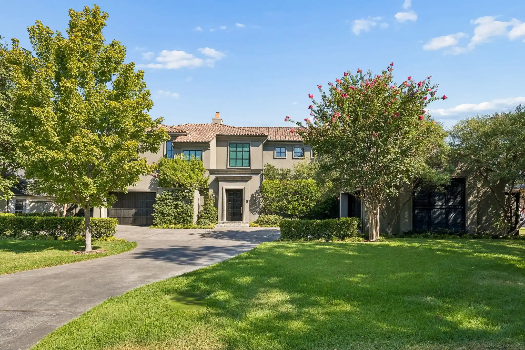 Photo 1 of Mansion for sale at 6107 Northwood Rd, Dallas, TX 75225 | MLS# 21385329 | Listing updated on 2026-10-24