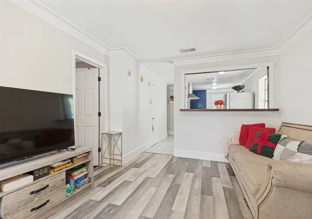 Photo 1 of Single family home for sale at 2421 Boyd St, Dallas, TX 75224 | MLS# 21379158 | Listing updated on 2026-09-23