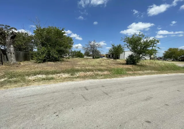 Photo 3 of Land for sale at 801 Thornton Carter St, Mexia, TX 76667 | MLS# 21387409 | Listing updated on 2026-09-16