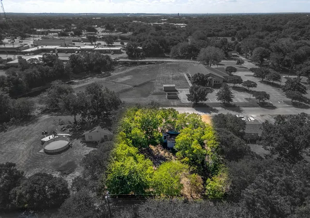 Photo 3 of Single family home for sale at 106 Bales St #108, Cleburne, TX 76033 | MLS# 21386880 | Listing updated on 2026-10-06