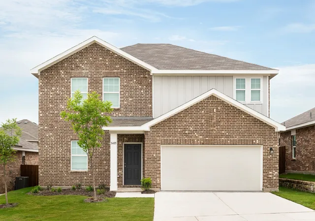 Photo 2 of Single family home for sale at 825 Independence Trl, Nevada, TX 75173 | MLS# 21387440 | Listing updated on 2026-10-02