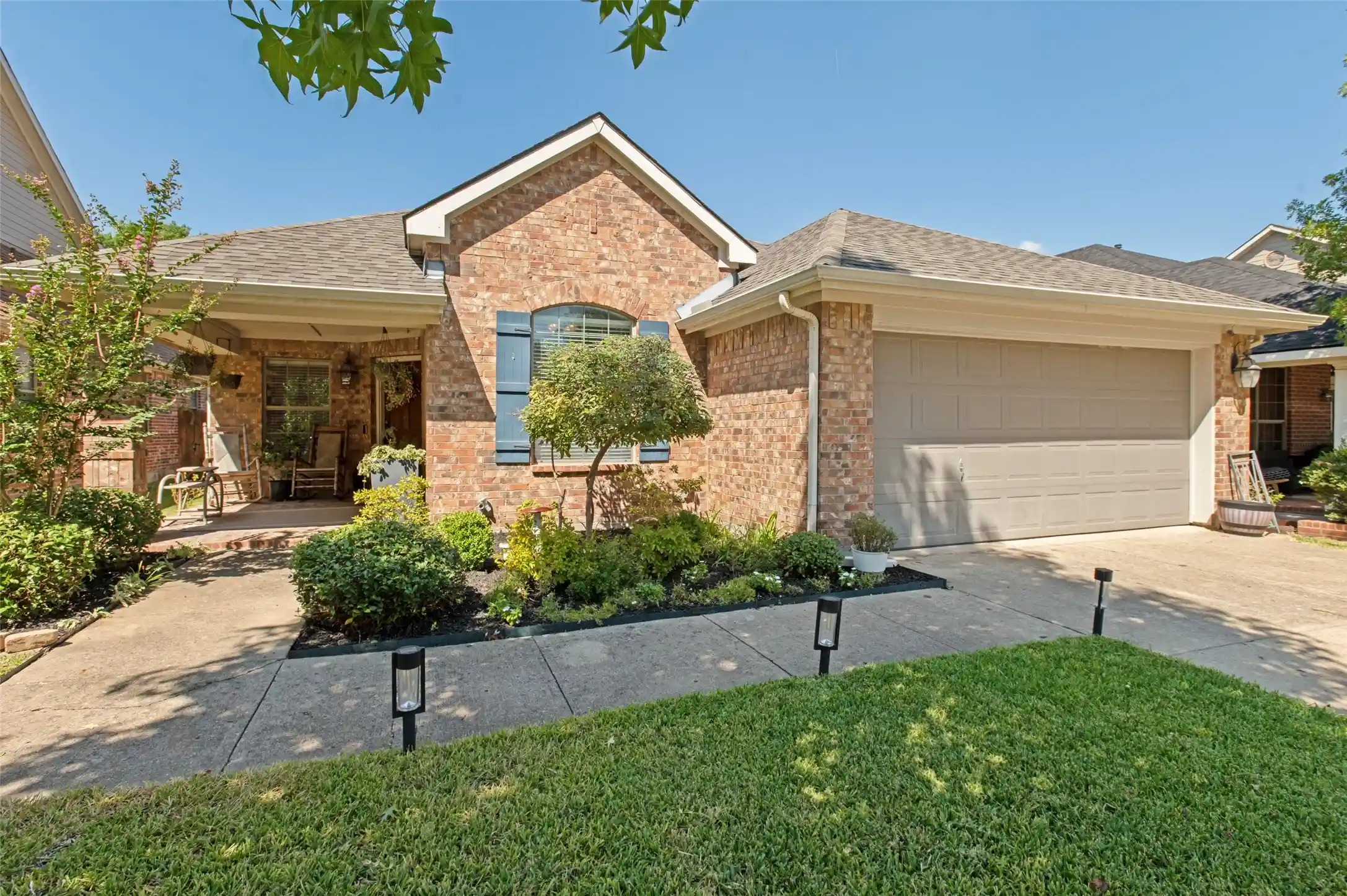 Photo 1 of Single family home for sale at 2944 Vacherie Ln, Dallas, TX 75227 | MLS# 21387488 | Listing updated on 2026-10-11