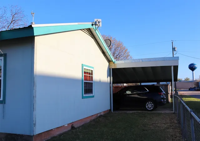 Photo 4 of Single family home for sale at 109 Novice Rd, Winters, TX 79567 | MLS# 21386816 | Listing updated on 2026-09-16