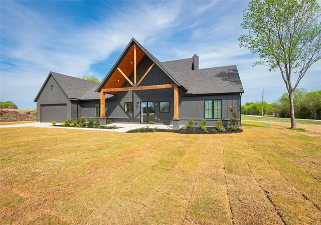 Photo 3 of Single family home for sale at 4863 County Rd 1098, Celeste, TX 75423 | MLS# 21387553 | Listing updated on 2026-09-16