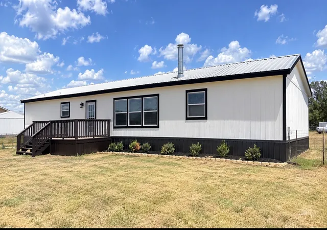 Photo 1 of Manufactured home for sale at 2833 Highland Rd, Springtown, TX 76082 | MLS# 21387033 | Listing updated on 2026-09-28
