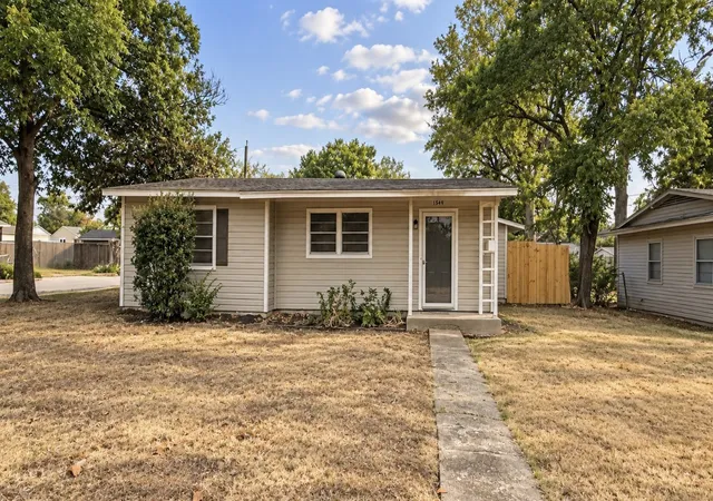 Photo 3 of Single family home for sale at 1549 Murray Dr, Garland, TX 75042 | MLS# 21386531 | Listing updated on 2026-10-08