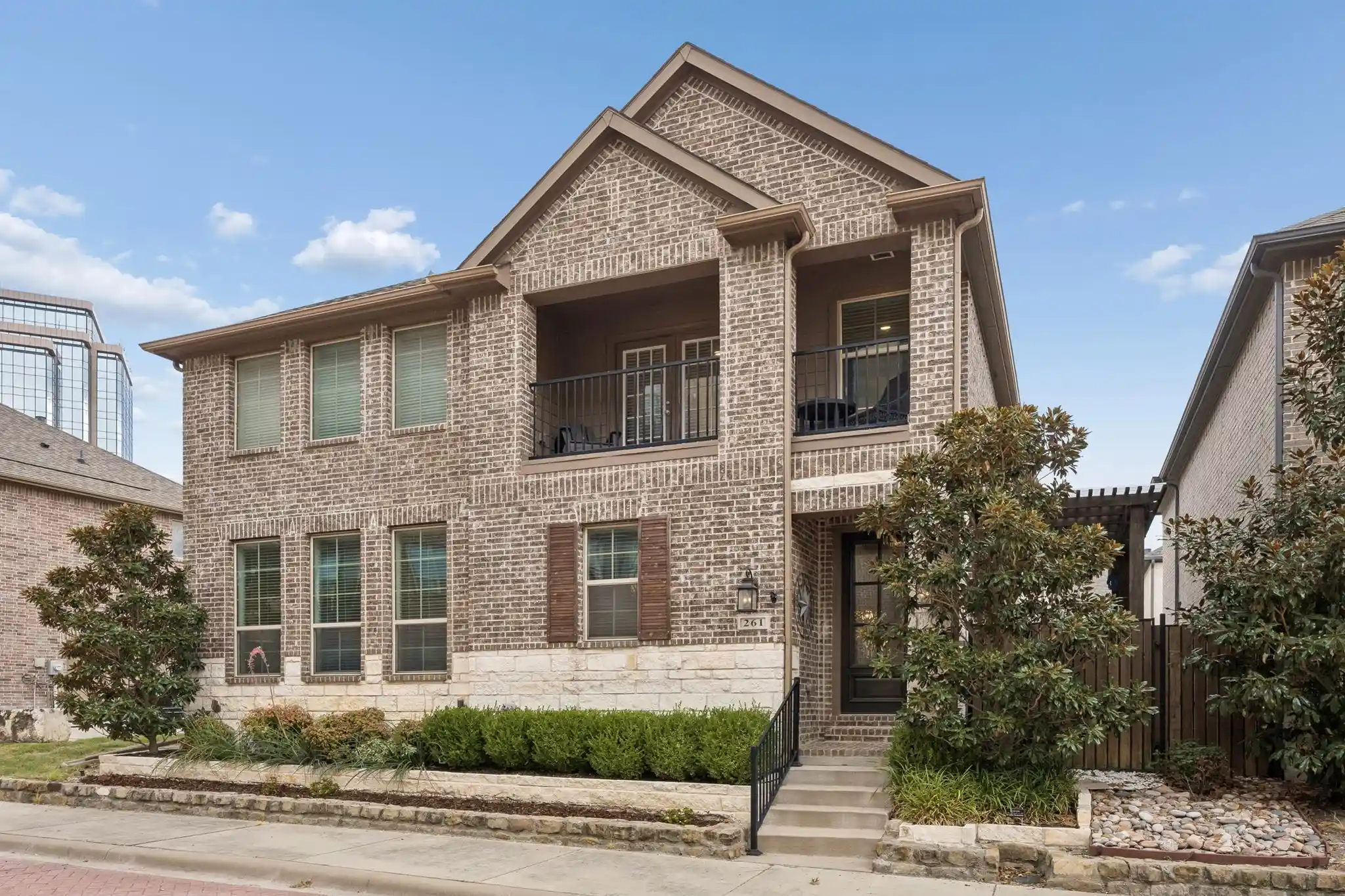Photo 1 of Sale Pending at 261 Golden Gate Dr, Richardson, TX 75080 | MLS# 21375171 | Listing updated on 2026-10-27