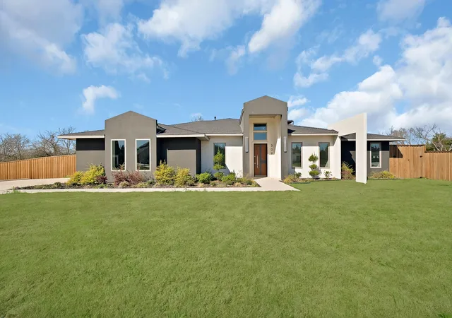Photo 1 of Single family home for sale at 309 Whispering Way, Red Oak, TX 75154 | MLS# 21386981 | Listing updated on 2026-09-19