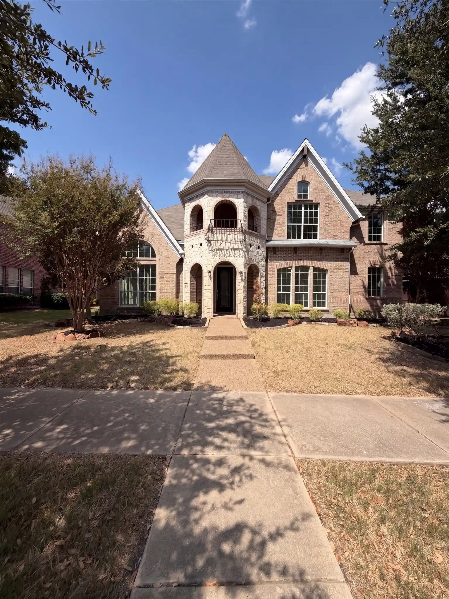 Photo 1 of Single family home for sale at 2716 Dearborn Ln, Frisco, TX 75036 | MLS# 21387586 | Listing updated on 2026-10-30