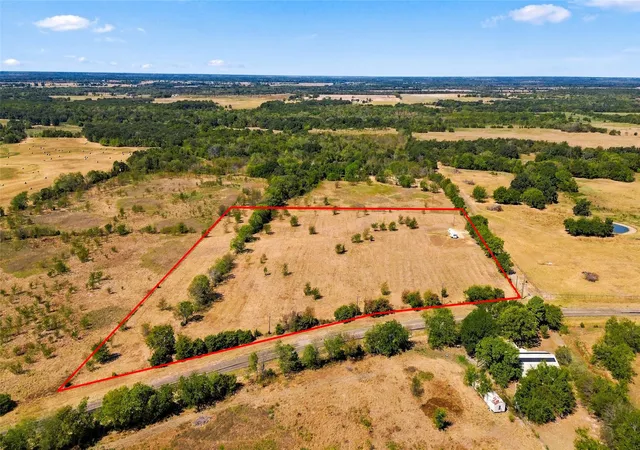 Photo 2 of Sale Pending at 651 Fm 3132, Klondike, TX 75448 | MLS# 21387327 | Listing updated on 2026-09-30