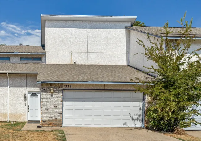 Photo 2 of Townhouse for sale at 1229 Forest Cvs Ln, Garland, TX 75040 | MLS# 21386744 | Listing updated on 2026-10-09