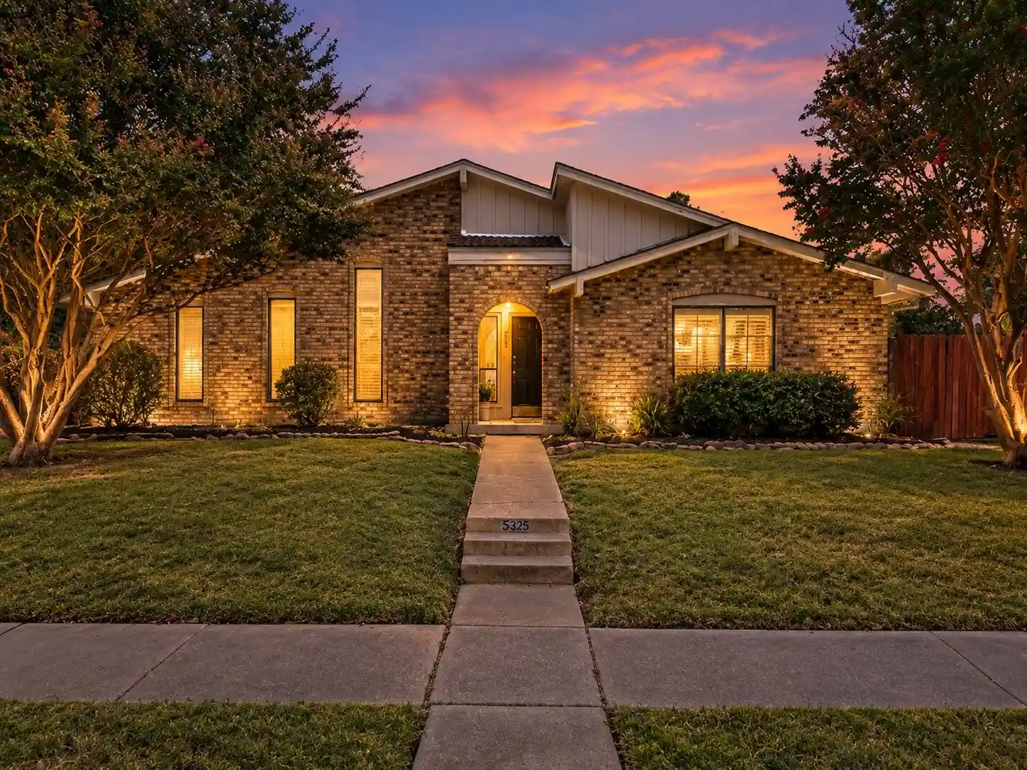 Photo 1 of Single family home for sale at 533 San Pedro Dr, Garland, TX 75043 | MLS# 21387429 | Listing updated on 2026-10-23