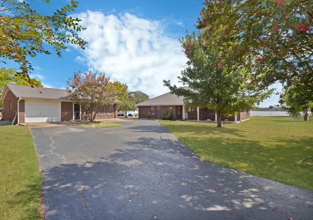 Photo 2 of Single family home for sale at 154 Private Rd 5926, Yantis, TX 75497 | MLS# 21375709 | Listing updated on 2026-10-04