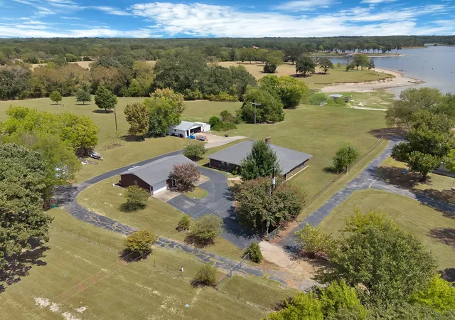 Photo 3 of Single family home for sale at 154 Private Rd 5926, Yantis, TX 75497 | MLS# 21375709 | Listing updated on 2026-10-04