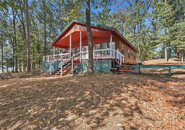 Photo 3 of Single family home for sale at 70 Red Oak Cir, Scroggins, TX 75480 | MLS# 21387620 | Listing updated on 2026-09-16