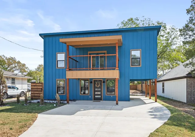 Photo 1 of Single family home for sale at 746 Ella Ave, Dallas, TX 75217 | MLS# 21386395 | Listing updated on 2026-10-05