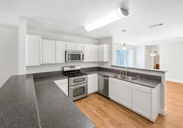 Photo 2 of Single family home for sale at 2711 Vistaview Dr, Corinth, TX 76210 | MLS# 21387662 | Listing updated on 2026-10-10