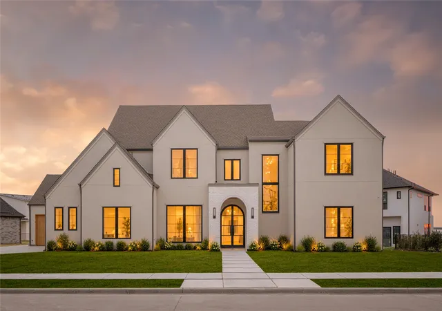 Photo 1 of Single family home for sale at 1921 Noe Blvd, Forney, TX 75126 | MLS# 21386584 | Listing updated on 2026-09-20