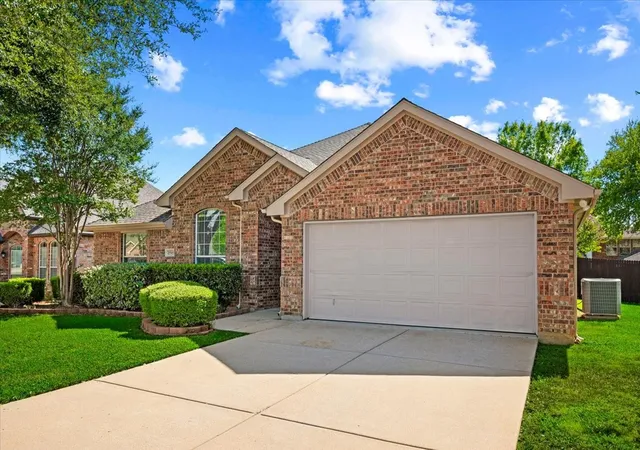 Photo 3 of Single family home for sale at 2515 Goodnight Trl, Mansfield, TX 76063 | MLS# 21377674 | Listing updated on 2026-10-04