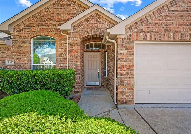 Photo 4 of Single family home for sale at 2515 Goodnight Trl, Mansfield, TX 76063 | MLS# 21377674 | Listing updated on 2026-10-04