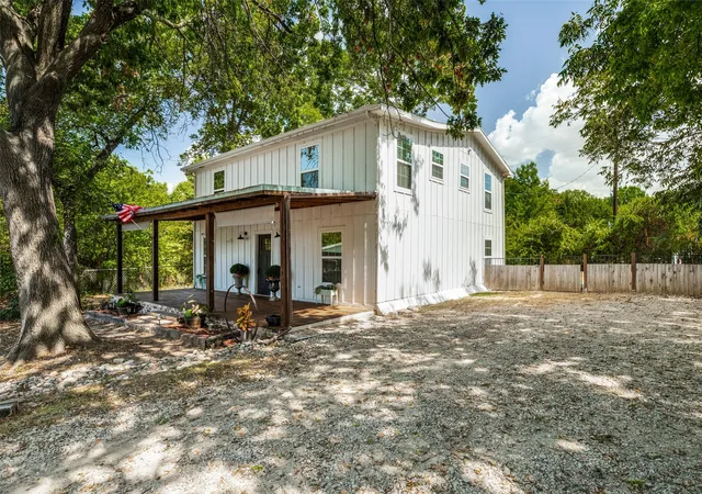 Photo 2 of Single family home for sale at 5455 924 County Rd, Nevada, TX 75173 | MLS# 21387678 | Listing updated on 2026-10-05
