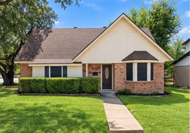 Photo 1 of Single family home for sale at 600 N 60th Street, Waco, TX 76710 | MLS# 21384979 | Listing updated on 2026-10-03