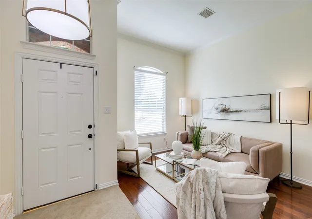 Photo 2 of Single family home for sale at 881 Sibyl Ln, Prosper, TX 75078 | MLS# 21385447 | Listing updated on 2026-10-08