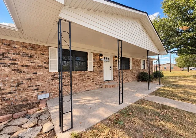 Photo 3 of Sale Pending at 801 N Main St, Dodd City, TX 75438 | MLS# 21387366 | Listing updated on 2026-09-27