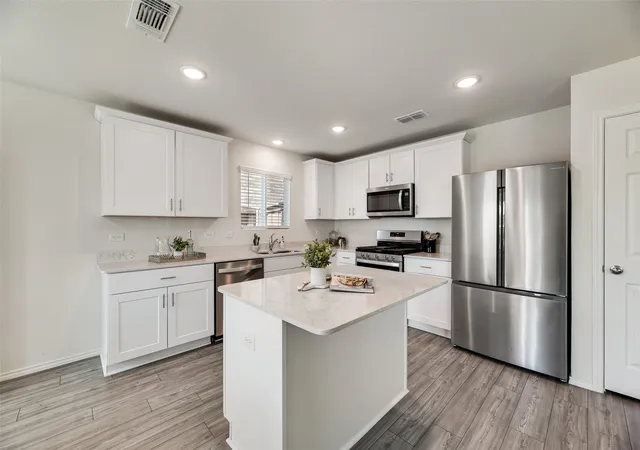 Photo 2 of Single family home for sale at 7005 Adderly Rd, Pilot Point, TX 76258 | MLS# 21387666 | Listing updated on 2026-09-20