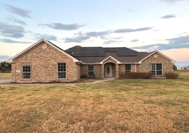 Photo 1 of Single family home for sale at 1085 E Alamosa Dr, Terrell, TX 75160 | MLS# 21387776 | Listing updated on 2026-09-16