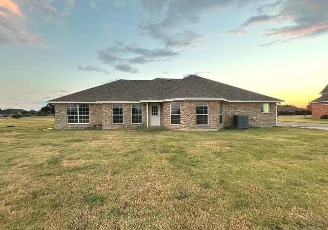 Photo 23 of Single family home for sale at 1085 E Alamosa Dr, Terrell, TX 75160 | MLS# 21387776 | Listing updated on 2026-09-16