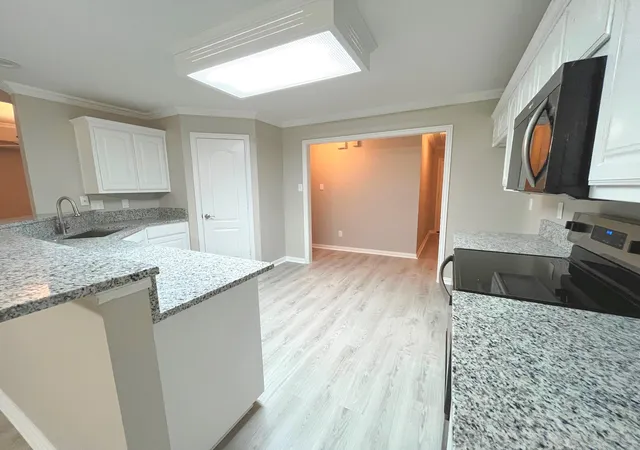 Photo 3 of Single family home for sale at 1085 E Alamosa Dr, Terrell, TX 75160 | MLS# 21387776 | Listing updated on 2026-09-16