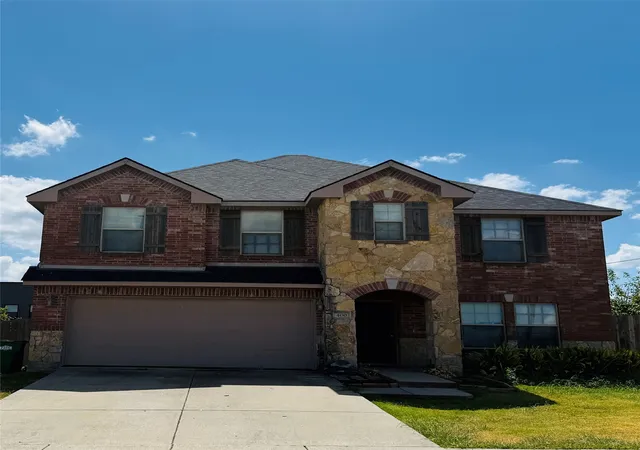 Photo 1 of Single family home for sale at 400 Azalea Dr, Fate, TX 75087 | MLS# 21387796 | Listing updated on 2026-09-29