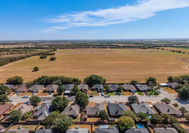 Photo 2 of Single family home for sale at 204 Troxell Blvd, Rhome, TX 76078 | MLS# 21387513 | Listing updated on 2026-09-16