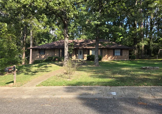 Photo 2 of Single family home for sale at 9217 Rhett Cir, Shreveport, LA 71118 | MLS# 21387815 | Listing updated on 2026-09-17