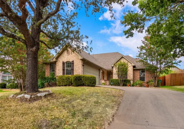 Photo 1 of Single family home for sale at 2205 Covington Ct, Sherman, TX 75092 | MLS# 21387700 | Listing updated on 2026-09-26