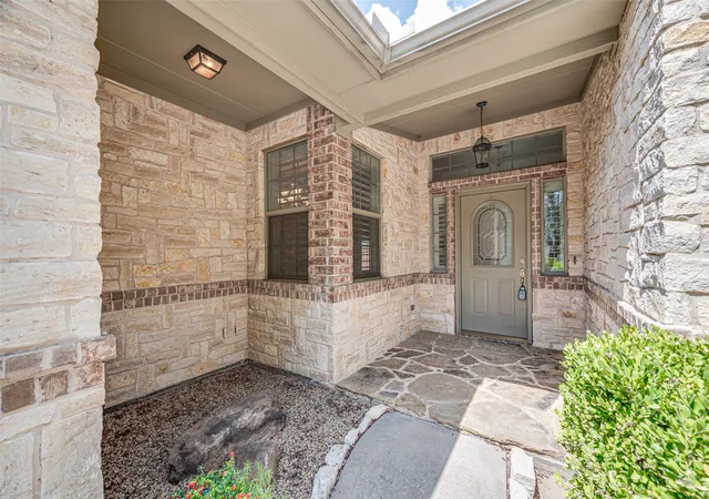 Photo 3 of Single family home for sale at 2205 Covington Ct, Sherman, TX 75092 | MLS# 21387700 | Listing updated on 2026-09-26