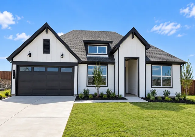Photo 1 of Single family home for sale at 4213 Cornerstone Cir, Granbury, TX 76048 | MLS# 21386740 | Listing updated on 2026-09-16